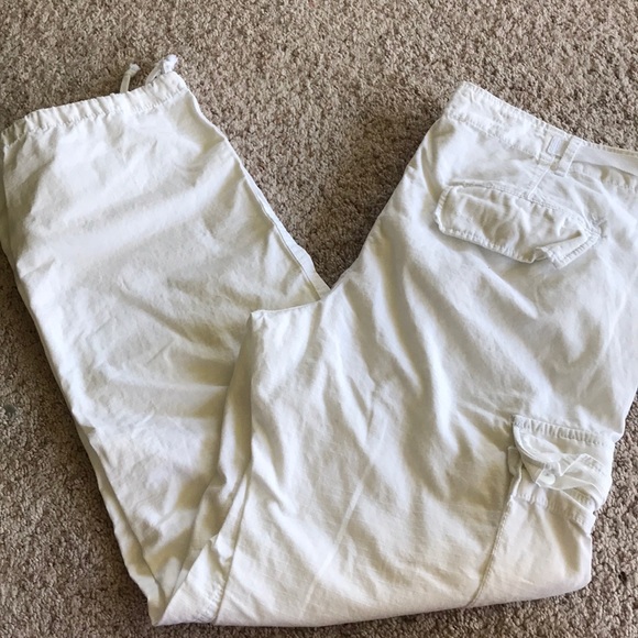 American Eagle Outfitters Pants - white american eagle cargo pants